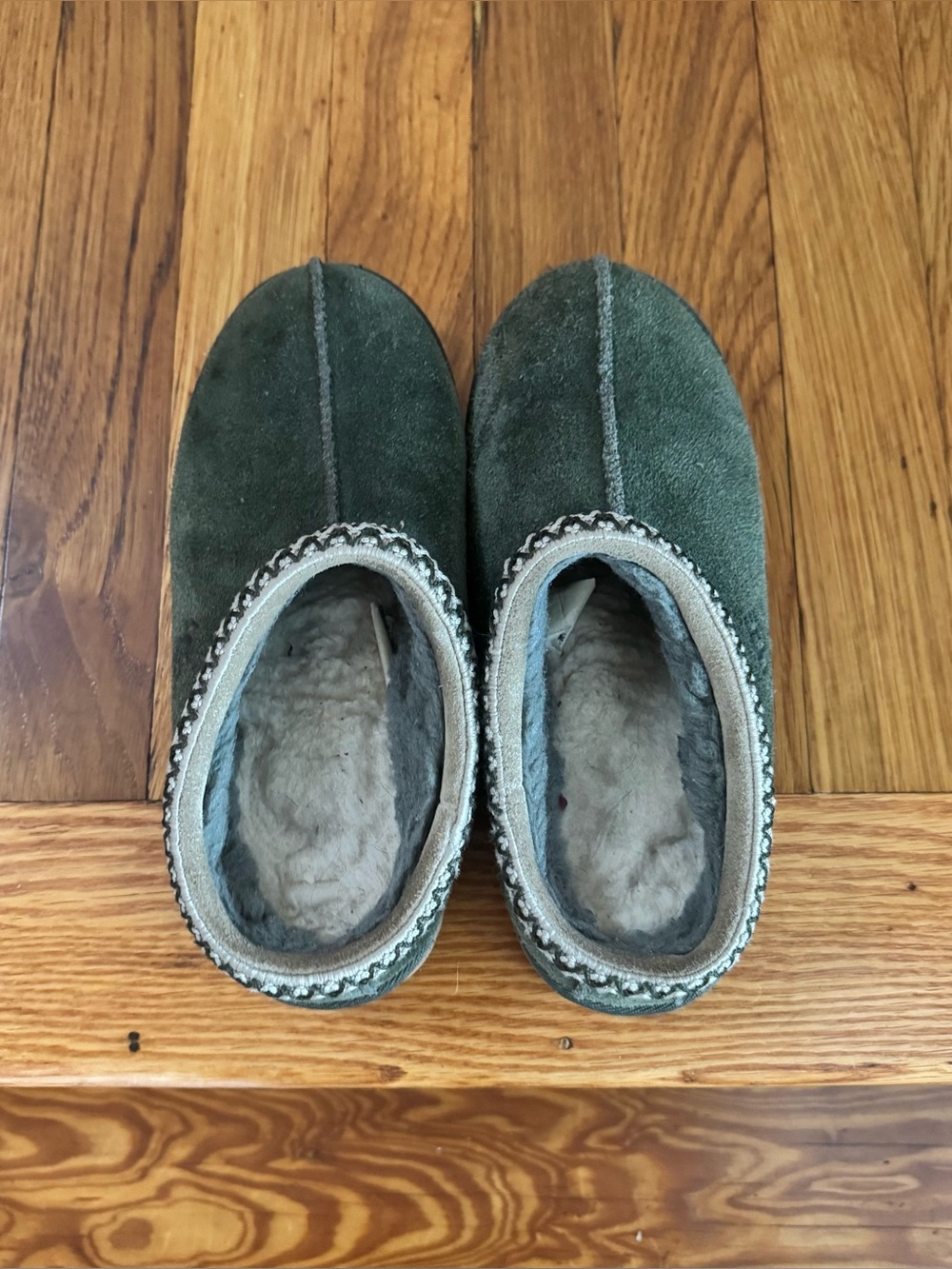 Kids UGG Tasman II Slippers Size 4 Youth Green Suede